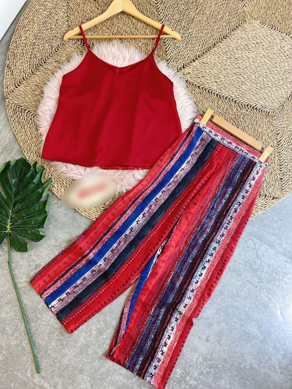 Set nữ áo chất phi lụa cổ chữ v quần thổ cẩm siêu sang chảnh - nauy
