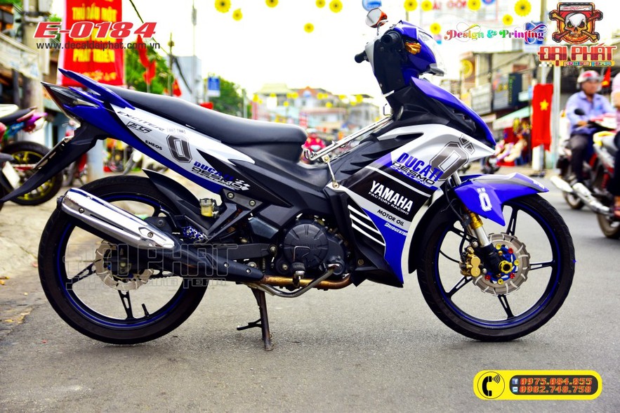 Tem Trùm Xe Exciter 135 Ducati Xanh Trắng - E-0184