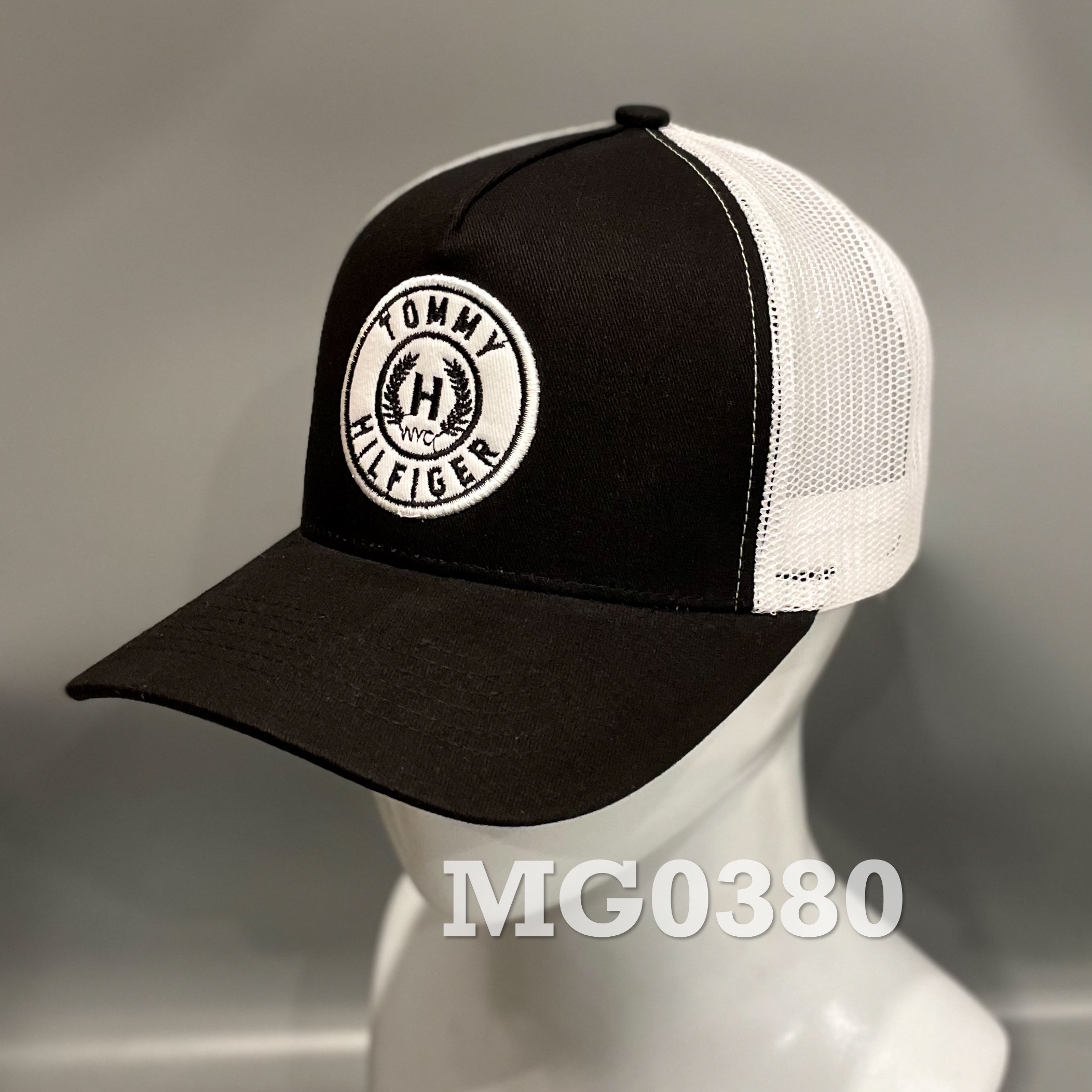 Nón kết Mũ lưỡi trai lưới Mesh Cap TM Hilfiger nam nữ thoáng khí màu trắng đen MG0380