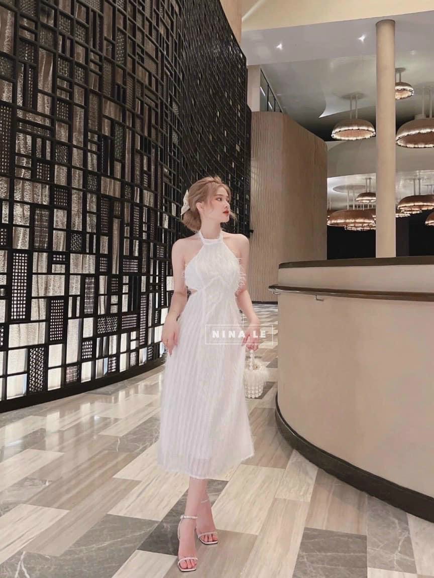 Đầm cổ yếm lông vũ - chất liệu lông vũ 2 lớp - thiết kế nhẹ nhàng, quyến rũ