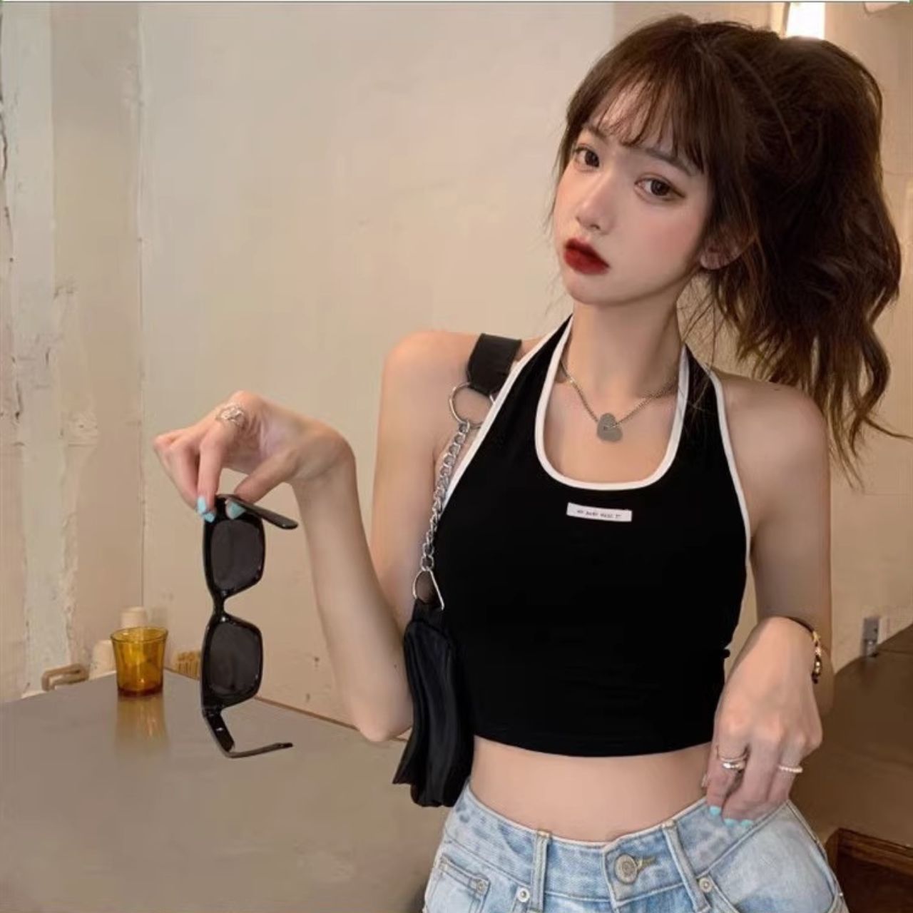 Áo croptop kiểu yếm hở lưng sexy chất thun cực thoải mái -a4