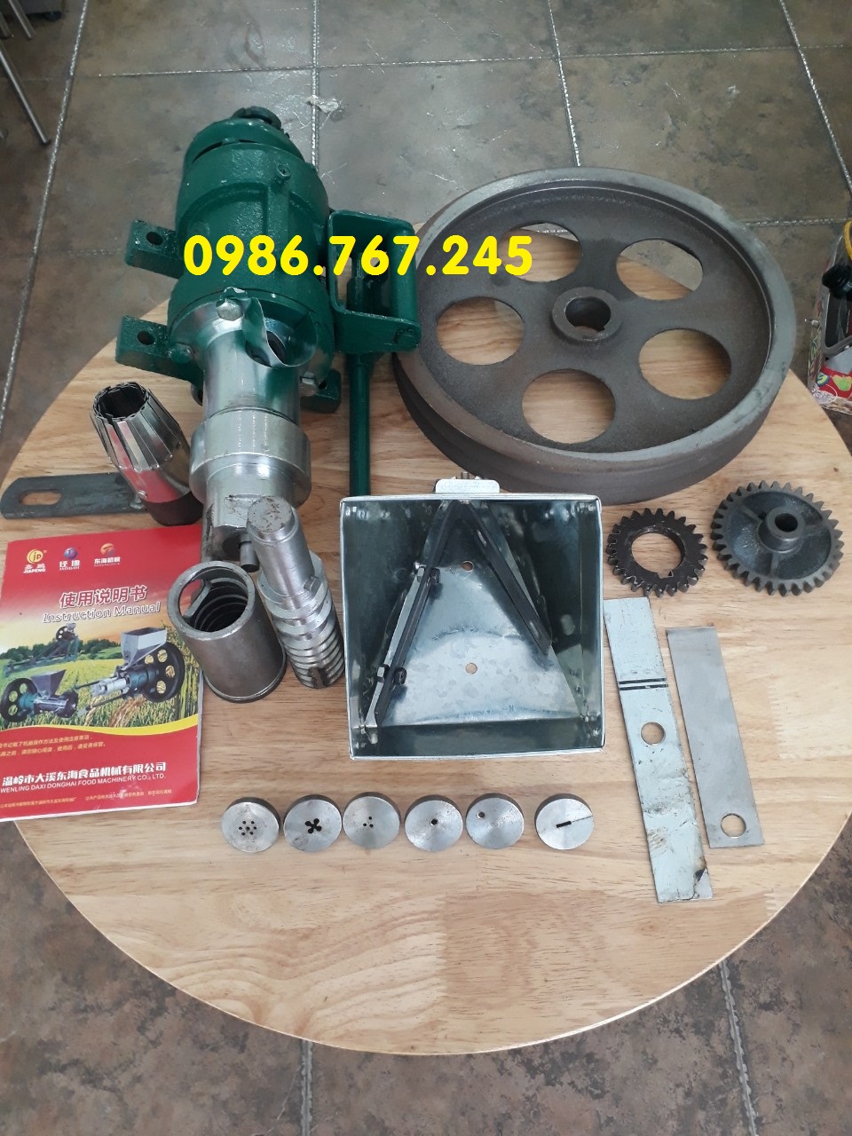 Đầu nổ bỏng gạo 7 béc ( gồm 2 ruột nổ bỏng và 7 béc nổ bỏng )