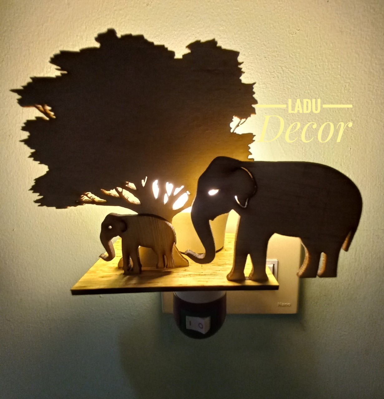 Đèn gỗ trang trí- LaDuDecor