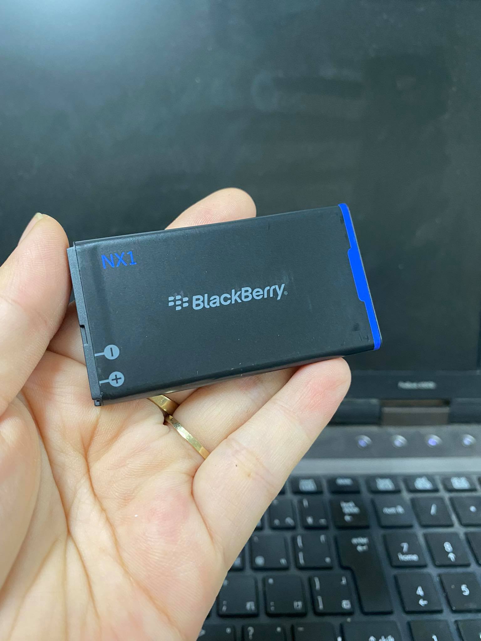 Pin cho điện thoại Blackberry Q10 hàng New