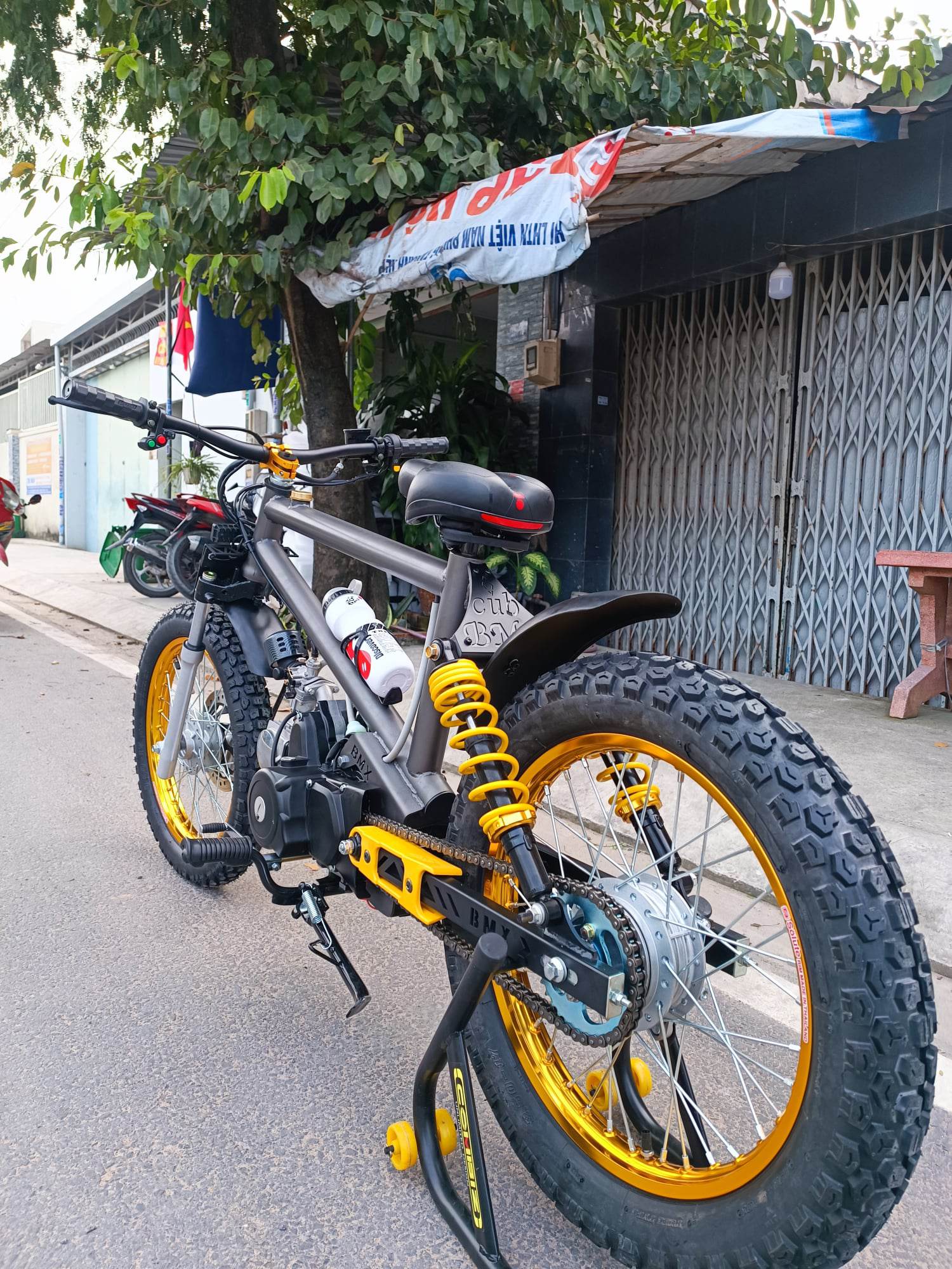 Khung xe đạp gắn động cơ xăng Wave dream, bmx cub 125