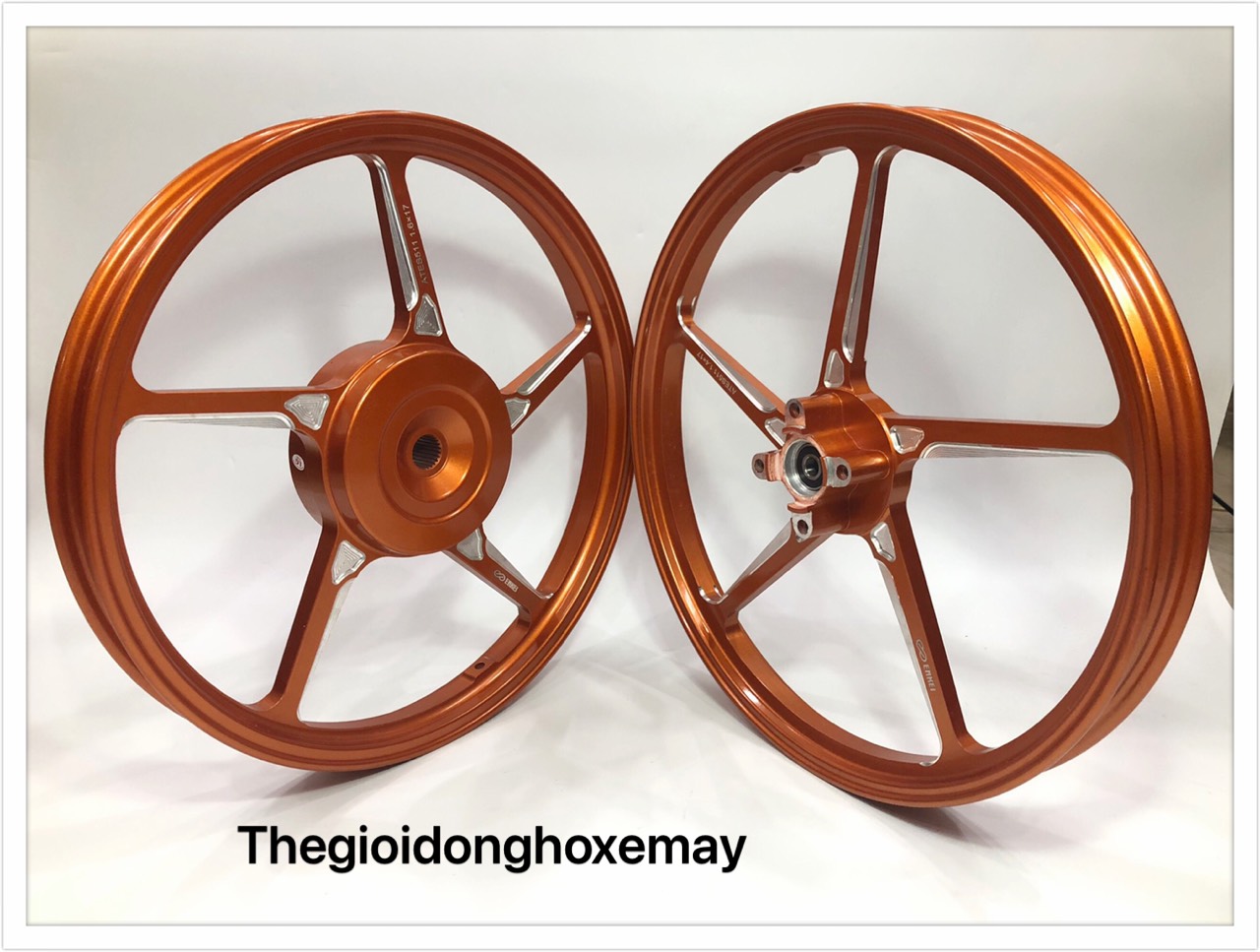 Mâm Enkei Cnc 5 Cây Xéo Vario 17in