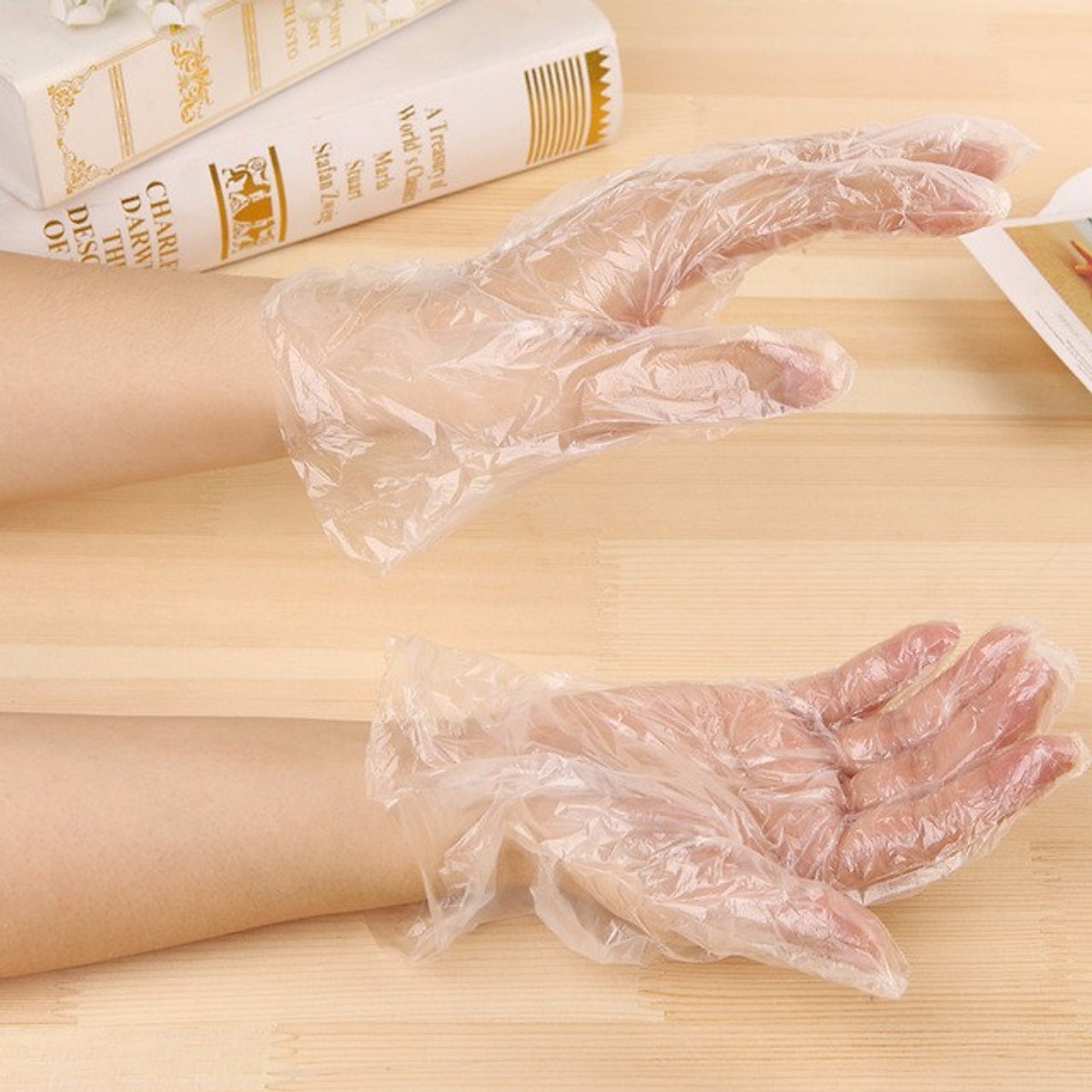 Hộp 100 chiếc bao tay nylon huynh dung