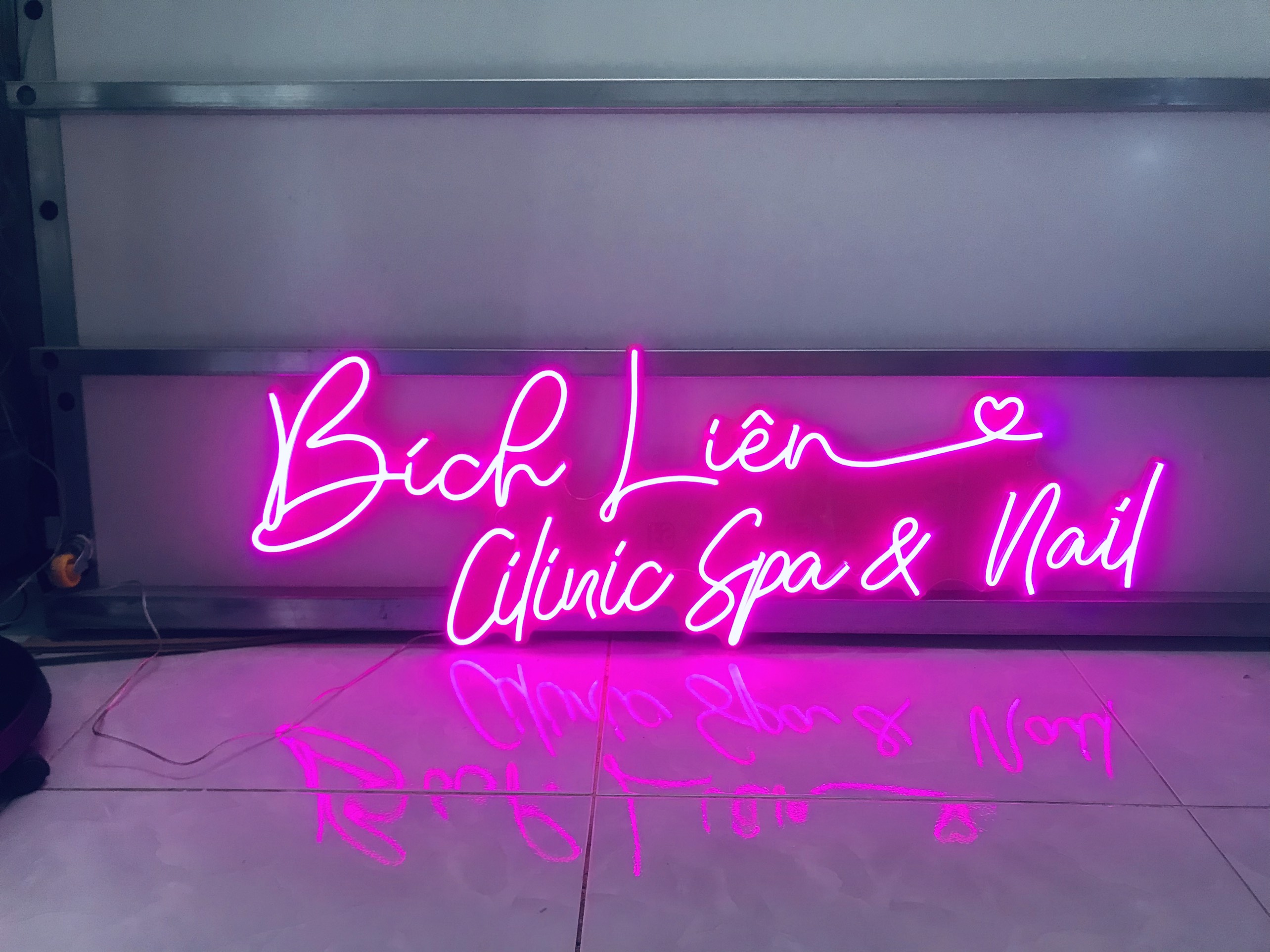 Đèn Led Neon Uốn chữ Theo yêu cầu