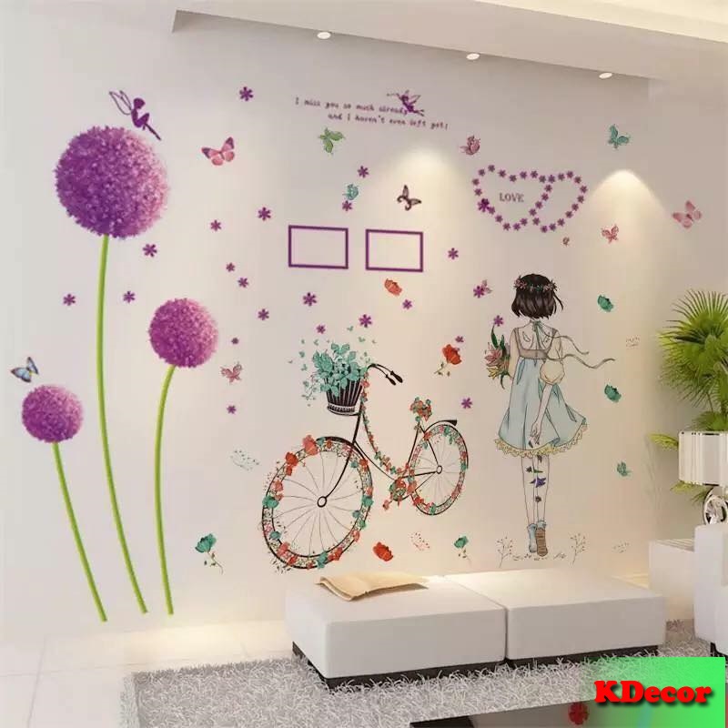 Decal dán tường Cô gái váy xanh và hoa cẩm tú cầu tím