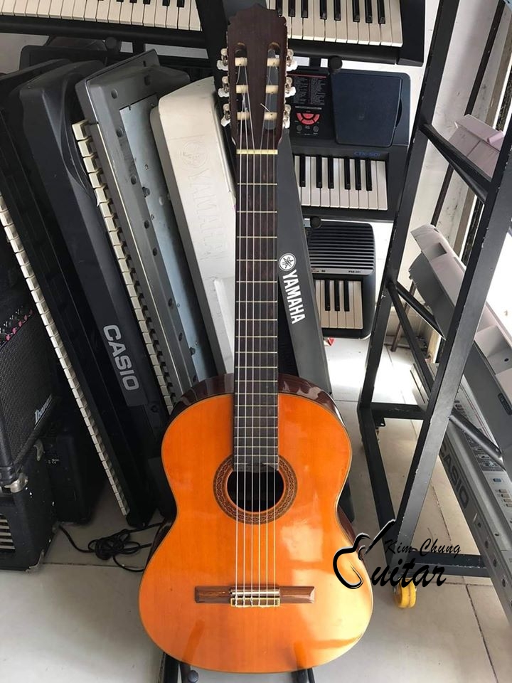 Đàn guitar classic Aria AK600