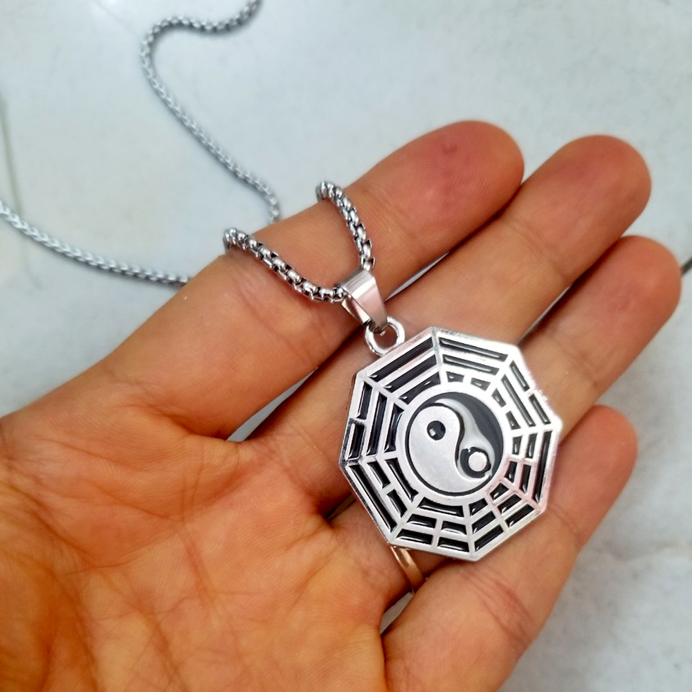 Mặt dây chuyền inox bát quái âm dương 12 con giáp
