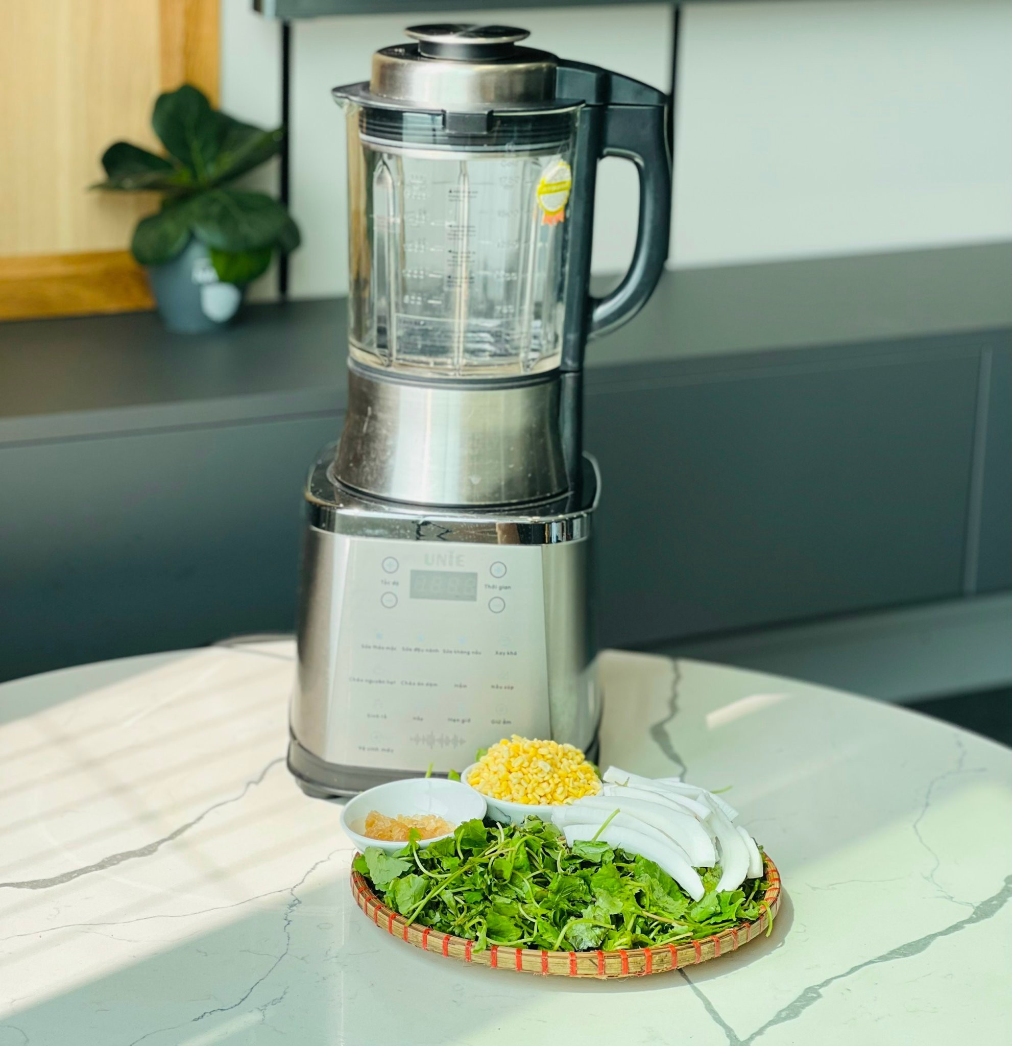 Máy làm sữa hạt đa năng Unie V8S - Công suất 1800W, dung tích 1.75L, thông báo bằng giọng nói  (Giá áp dụng giao tại HN, HCM& các tỉnh liên hệ shop)