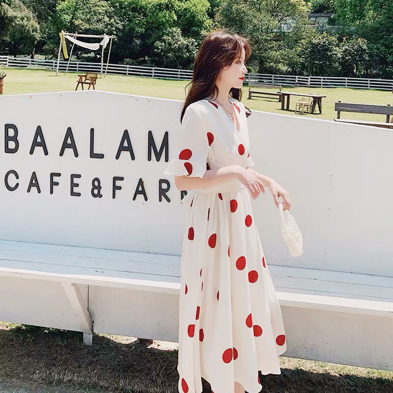 Đầm nữ xòe chấm bi tay ngắn cổ V thời trang công sở sản phẩm mới Đ118