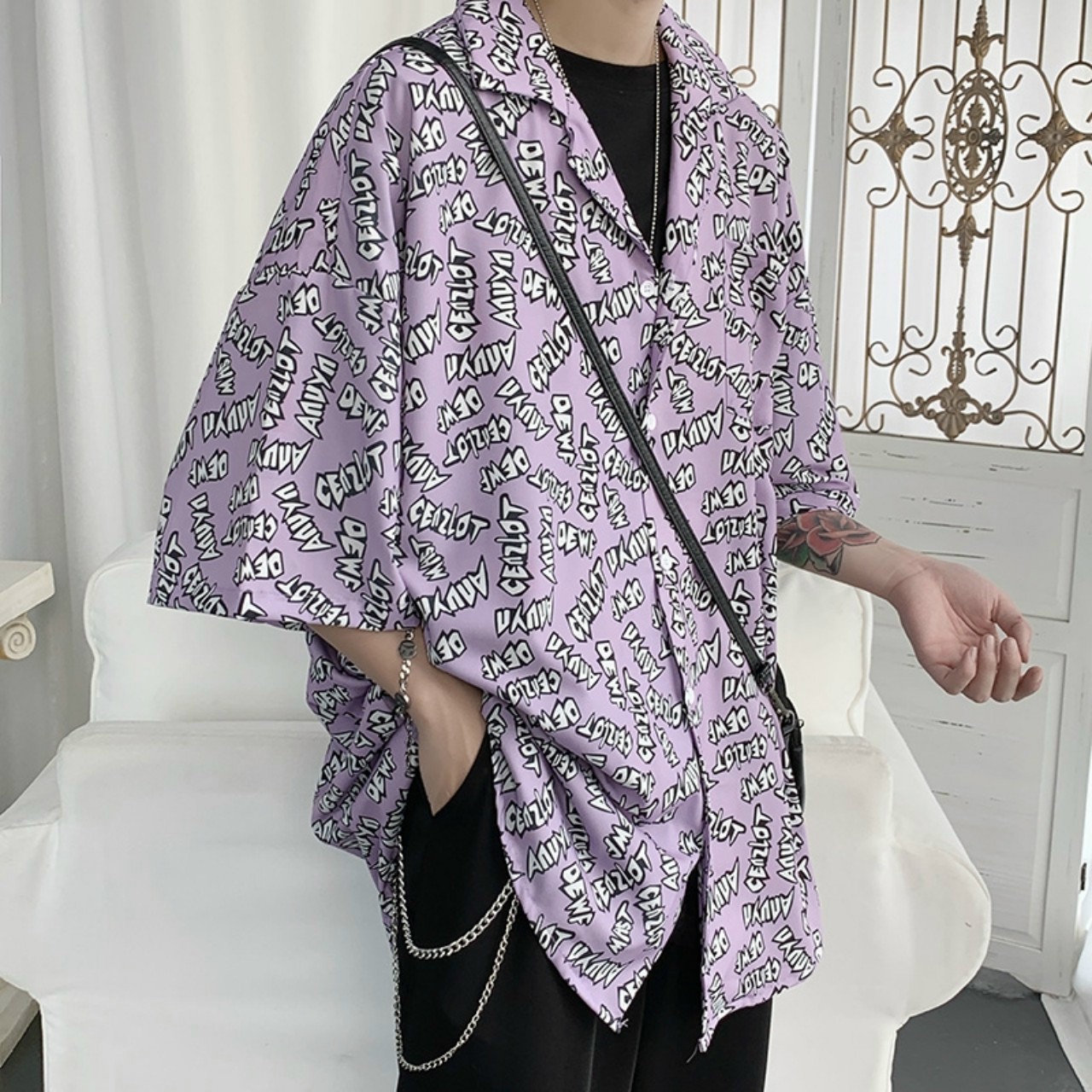 Áo sơ mi tay ngắn unisex phối chữ
