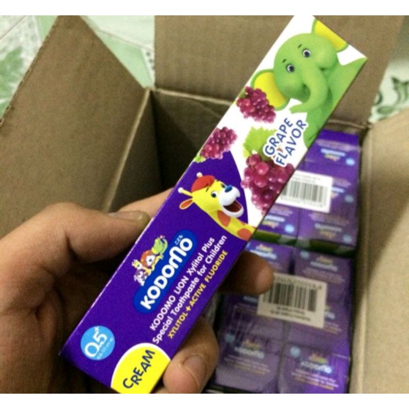 Kem đánh răng nuốt được cho bé komono 40g tuýt