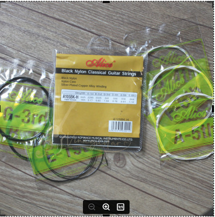Dây đàn Guitar classic alice A107BK đen- Vinaguitar phân phối chính hãng sản phẩm có 3 dây trên là dây kim loại lõi nilon 3 dây dưới là dây nilon