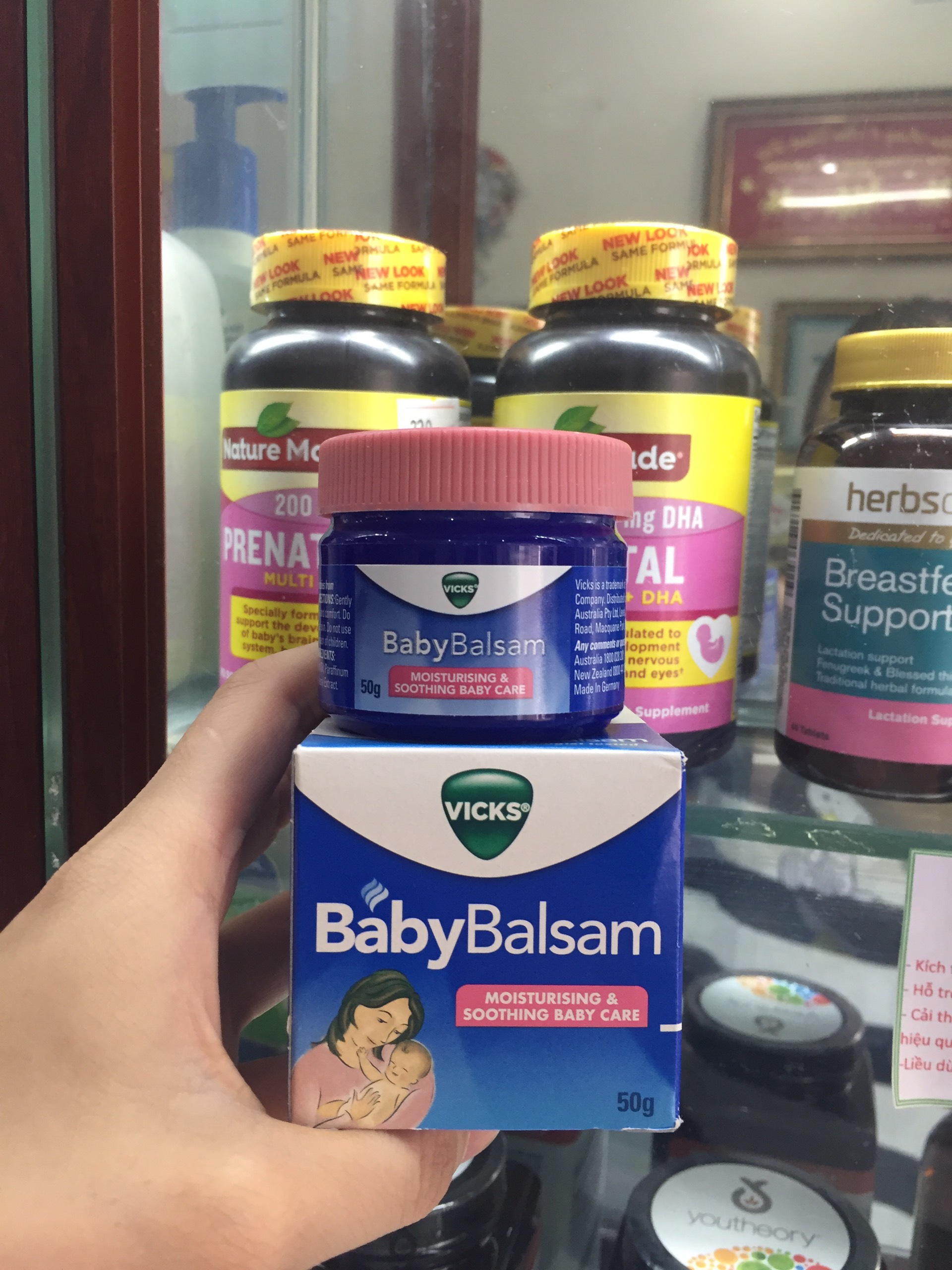 Dầu bôi cho bé vicks baby balsam 50g chính hãng úc