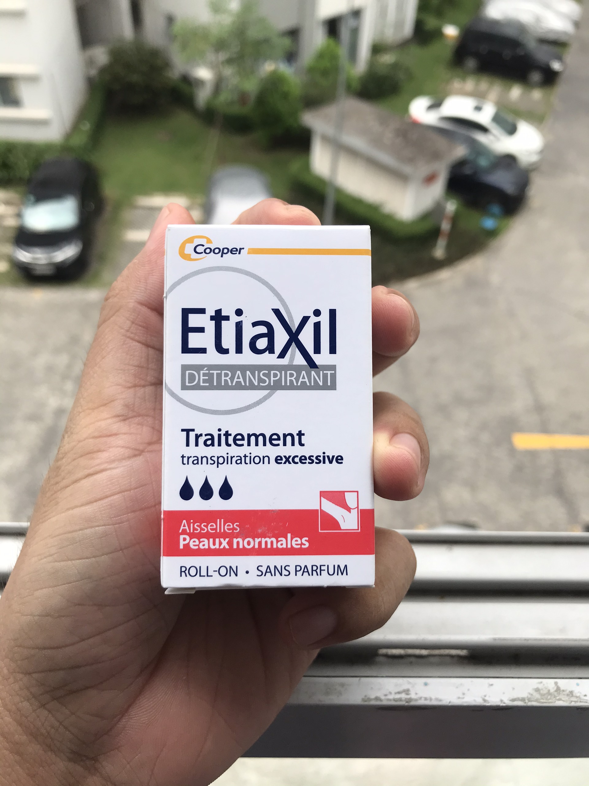 Hcm lăn khử mùi ngăn mồ hôi etiaxil đỏ
