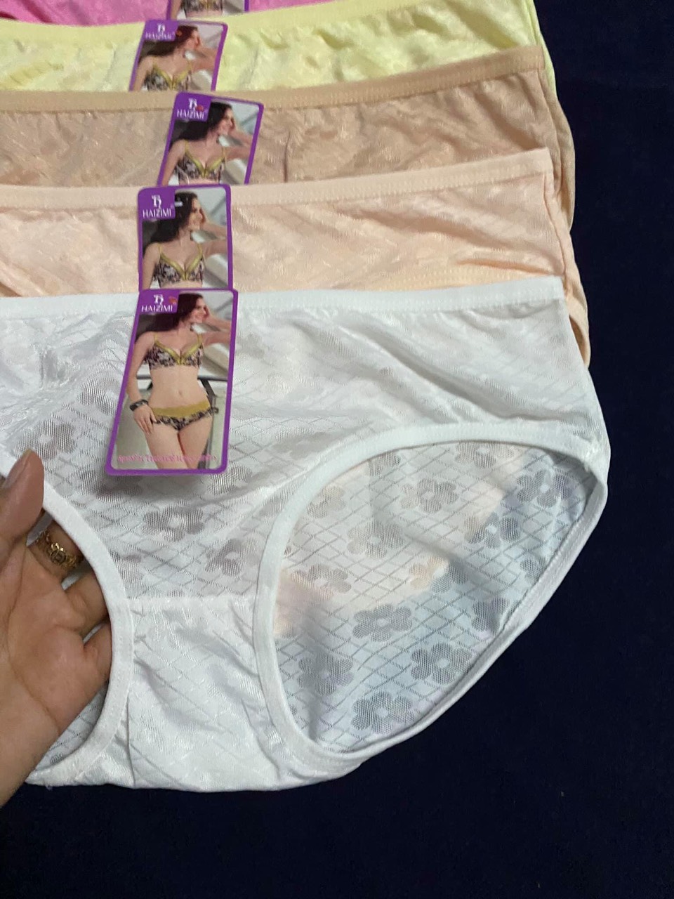 Combo 10 quần lót thông hơi gấm lạnh 46-58kg