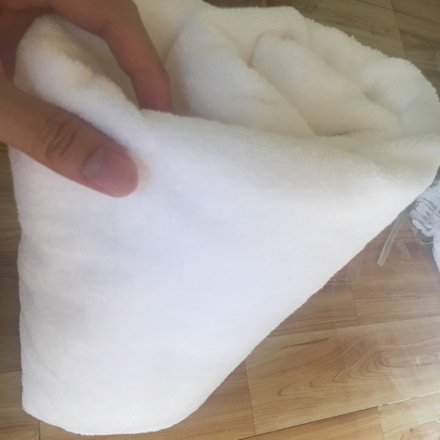 Khăn tắm trắng khách sạn cao cấp 500 gram 70x140 cm siêu dày