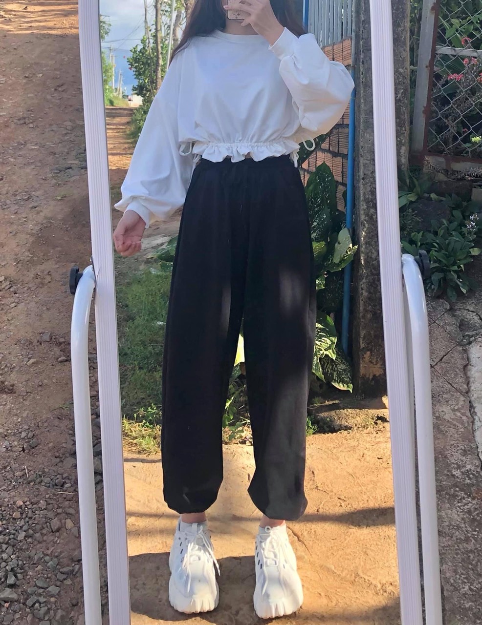 set quần nỉ trơn + áo croptop tay bồng rút dây