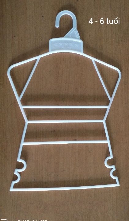 Combo 10 móc treo váy , đồ bộ cho bé.