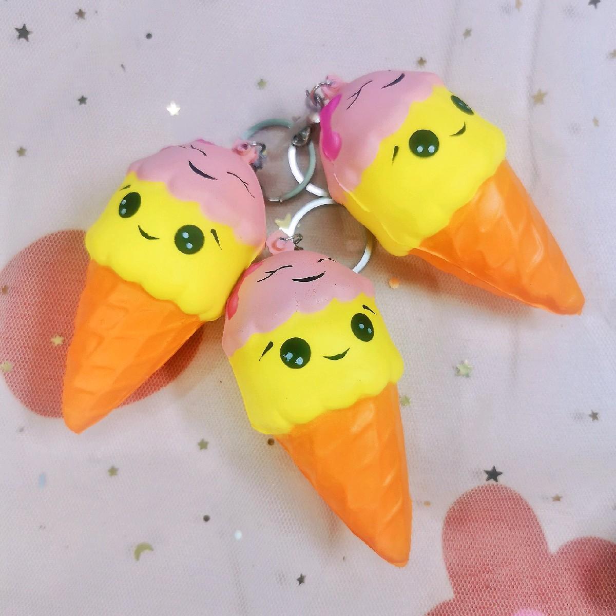 Squishy kem ốc quế