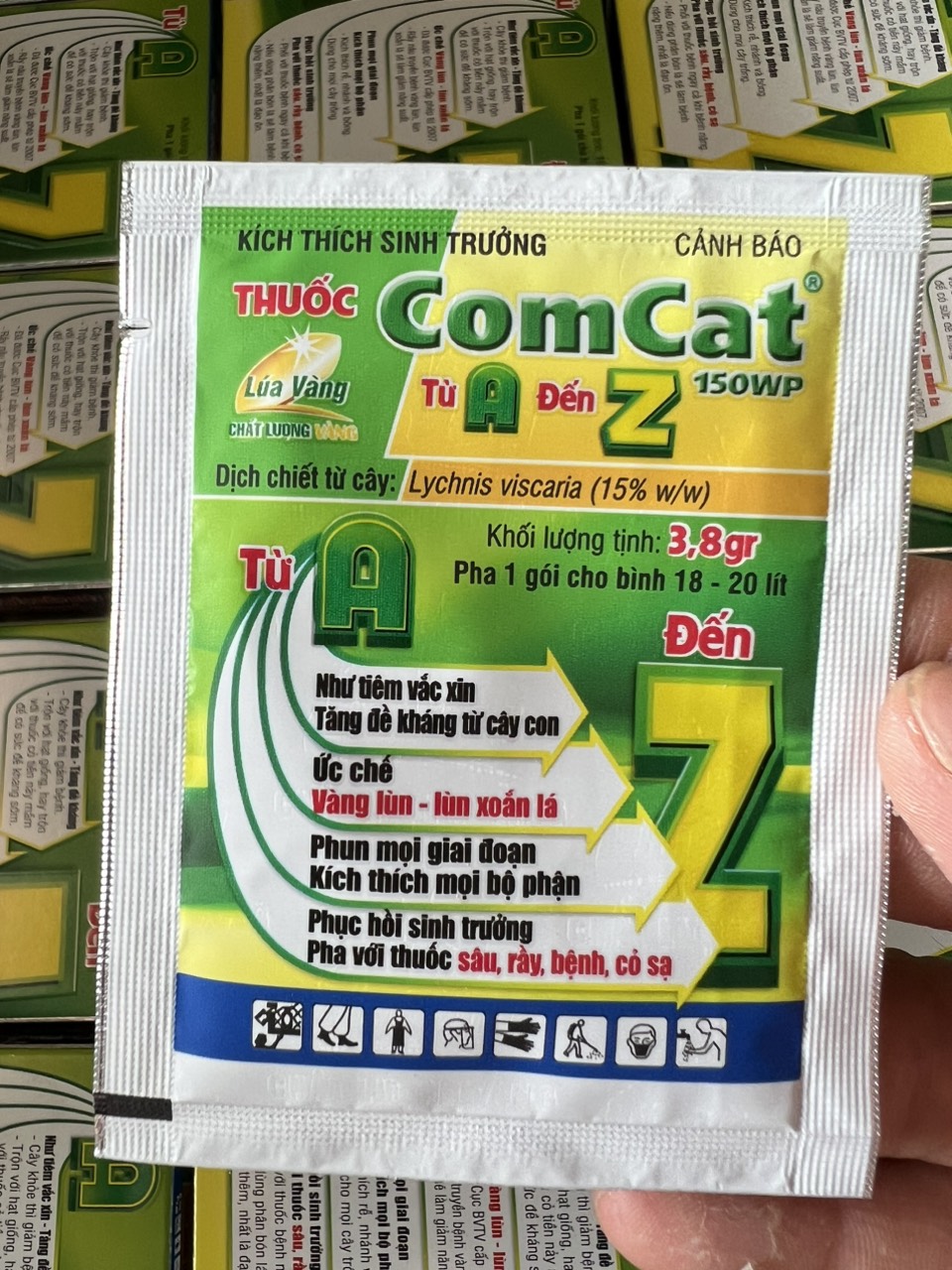 ComCat 150wp Phân bón kích thích sinh trưởng kích rễ, bật chồi, ra hoa, giải độc