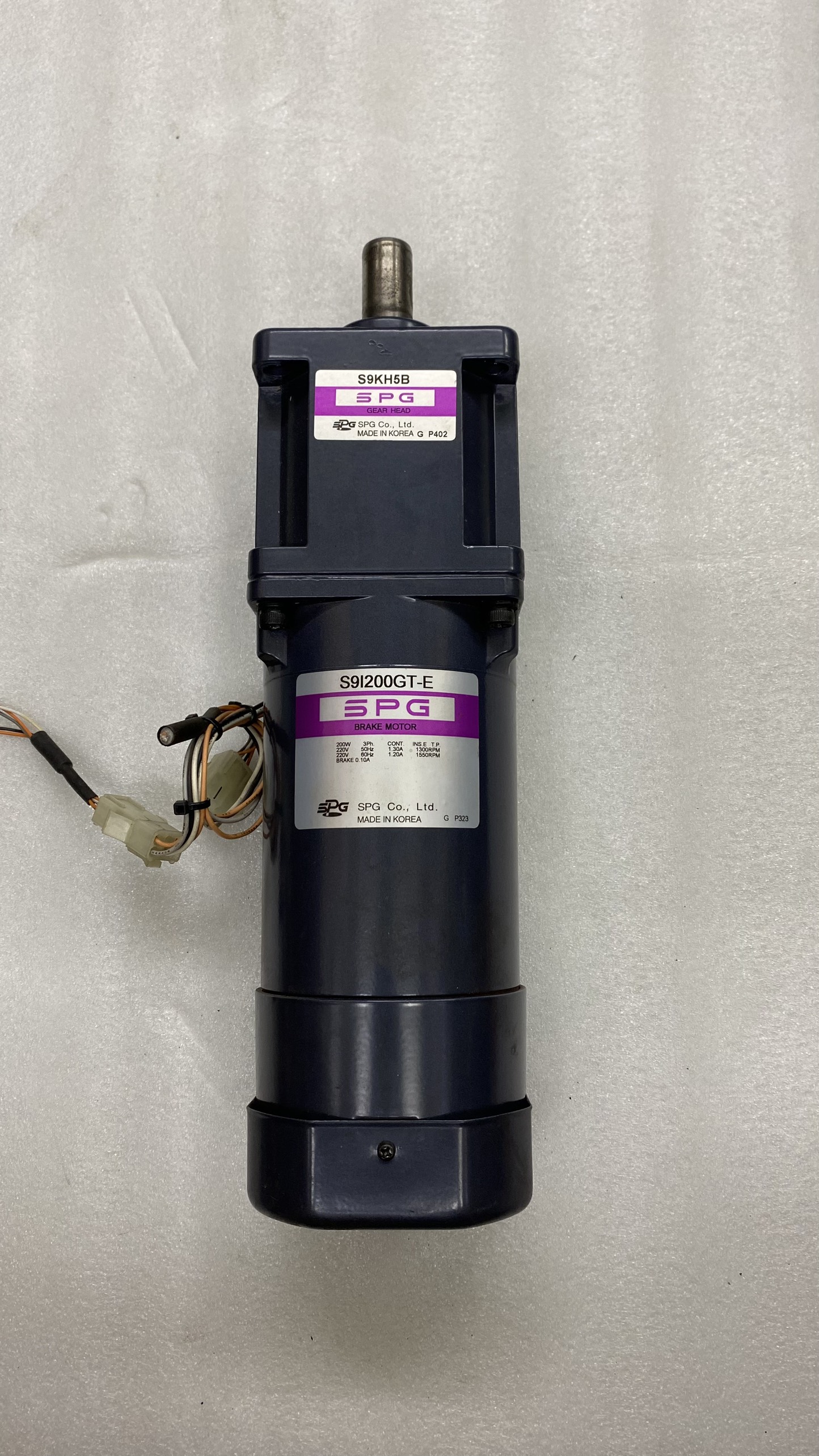 Mô tơ giảm tốc 200w 220v có đảo chiều/ điều tốc/ japan