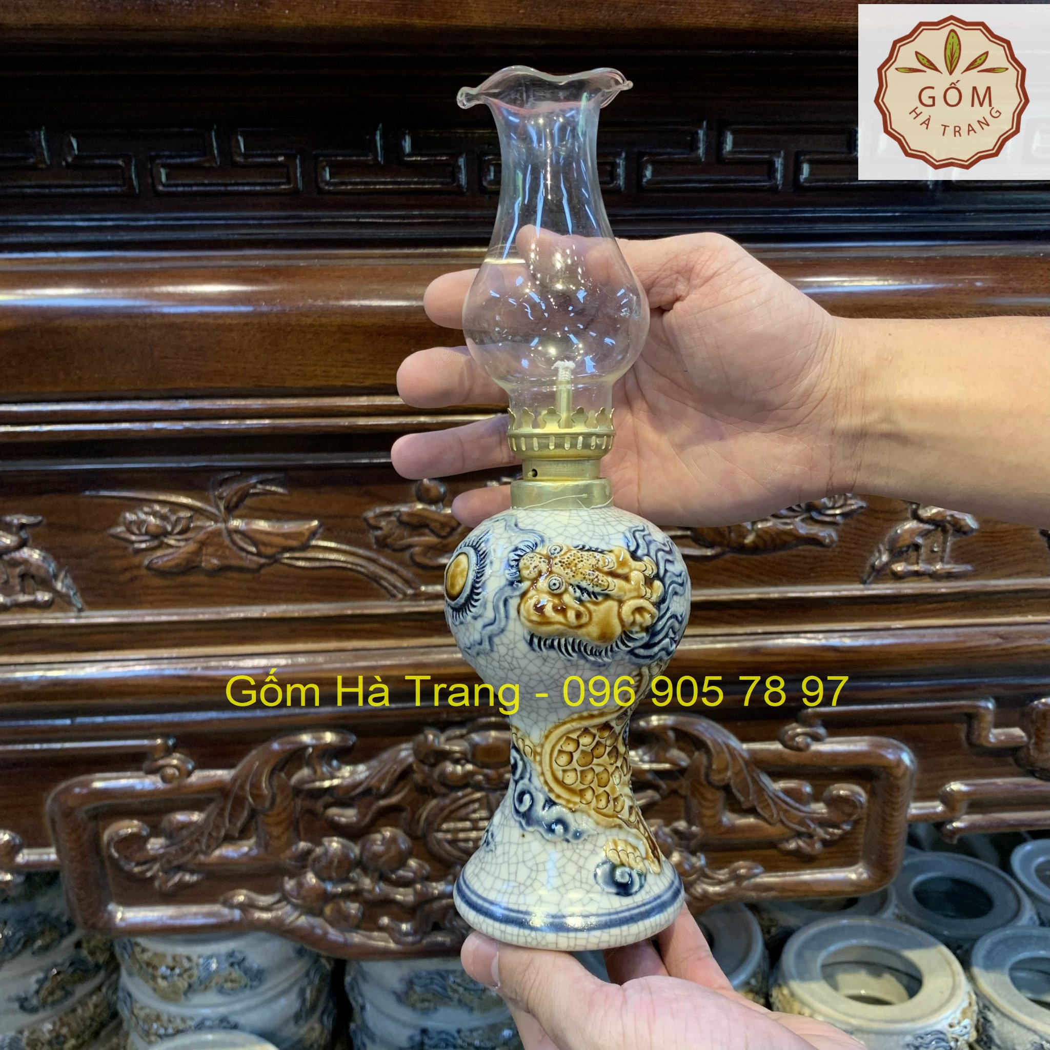 Đèn thờ, đèn dầu váy tròn, váy vuông - họa tiết rồng-sen - men rạn đắp nổi bát tràng