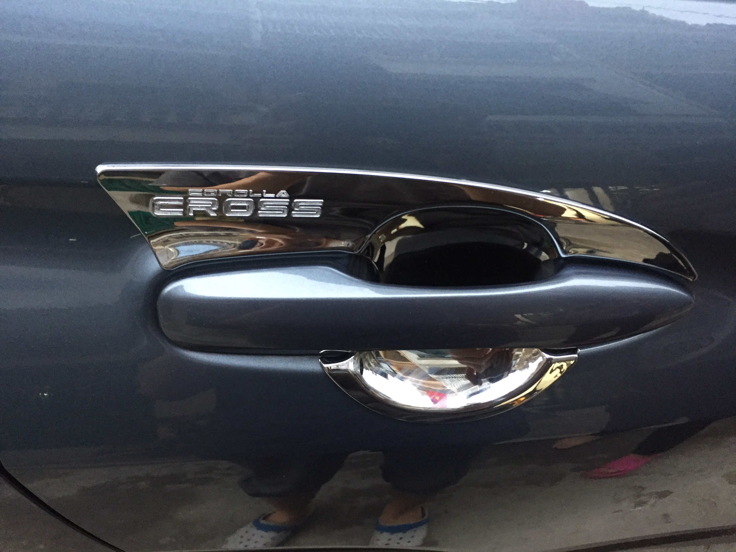 Ốp Hõm Cửa Xe Toyota Cross 2019 2020 2021 Mẫu Cánh Chim Mạ Crom, Bộ 4 Chi Tiết