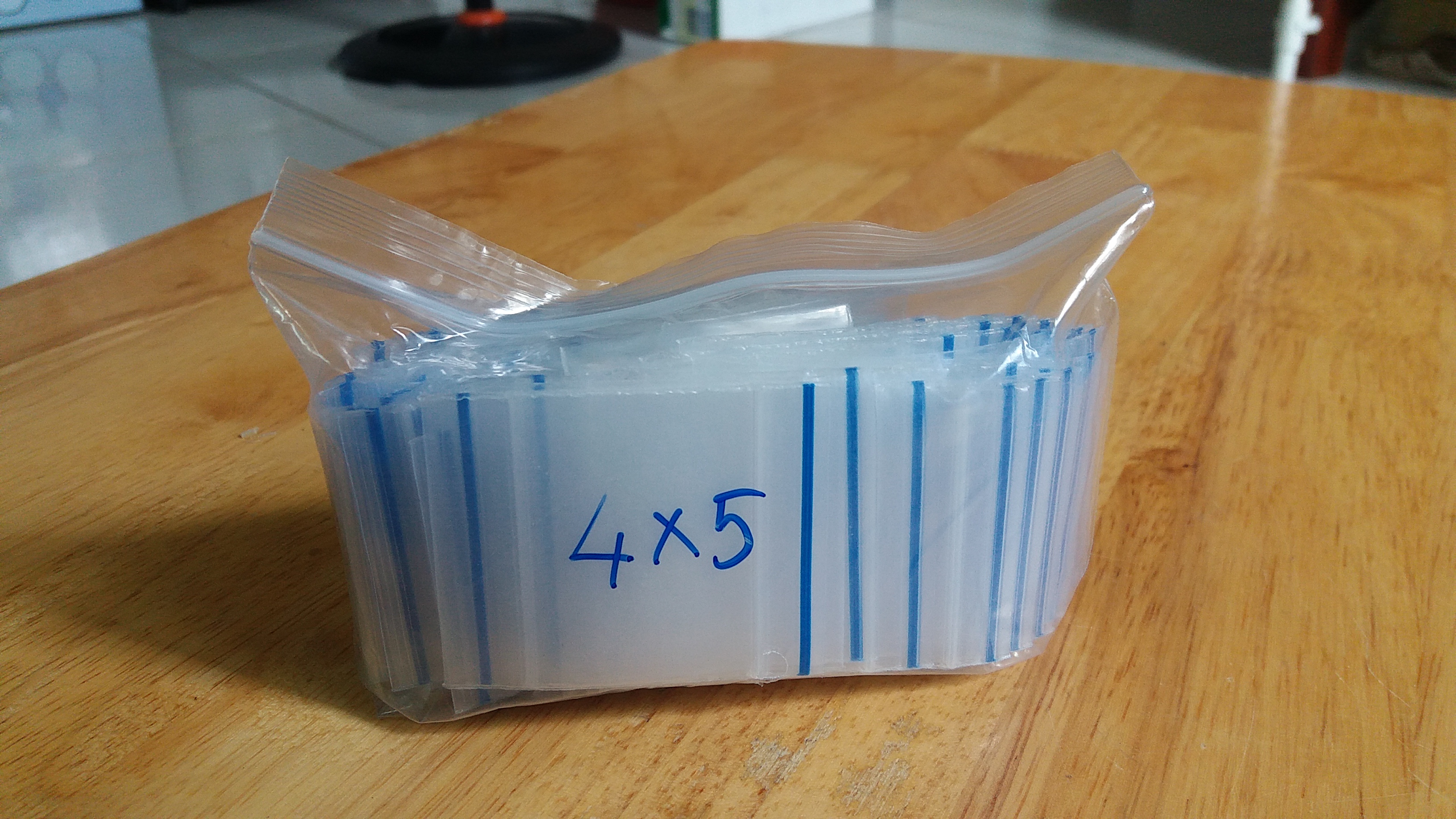 Gói 100 cái túi zíp mini loại 4x5cm viền xanh loại dầy đẹp