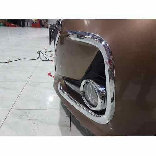 Ốp viền gầm trước xe Huyndai i10 Hatback 2018