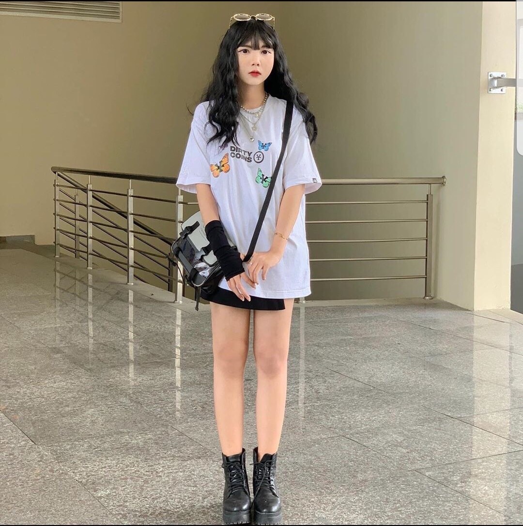Áo thun bướm unisex from rộng nam nữ hot trend độc lạ blackwhite1