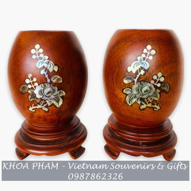 Ống đựng bút gỗ hương nguyên khối khảm trai hoa hồng
