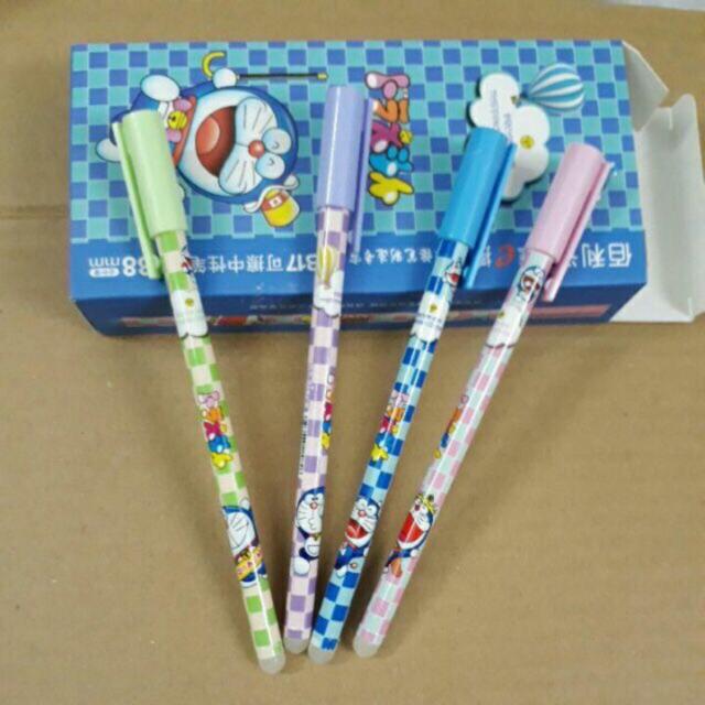 12 cây bút bi xoá được, viết nước xoá được