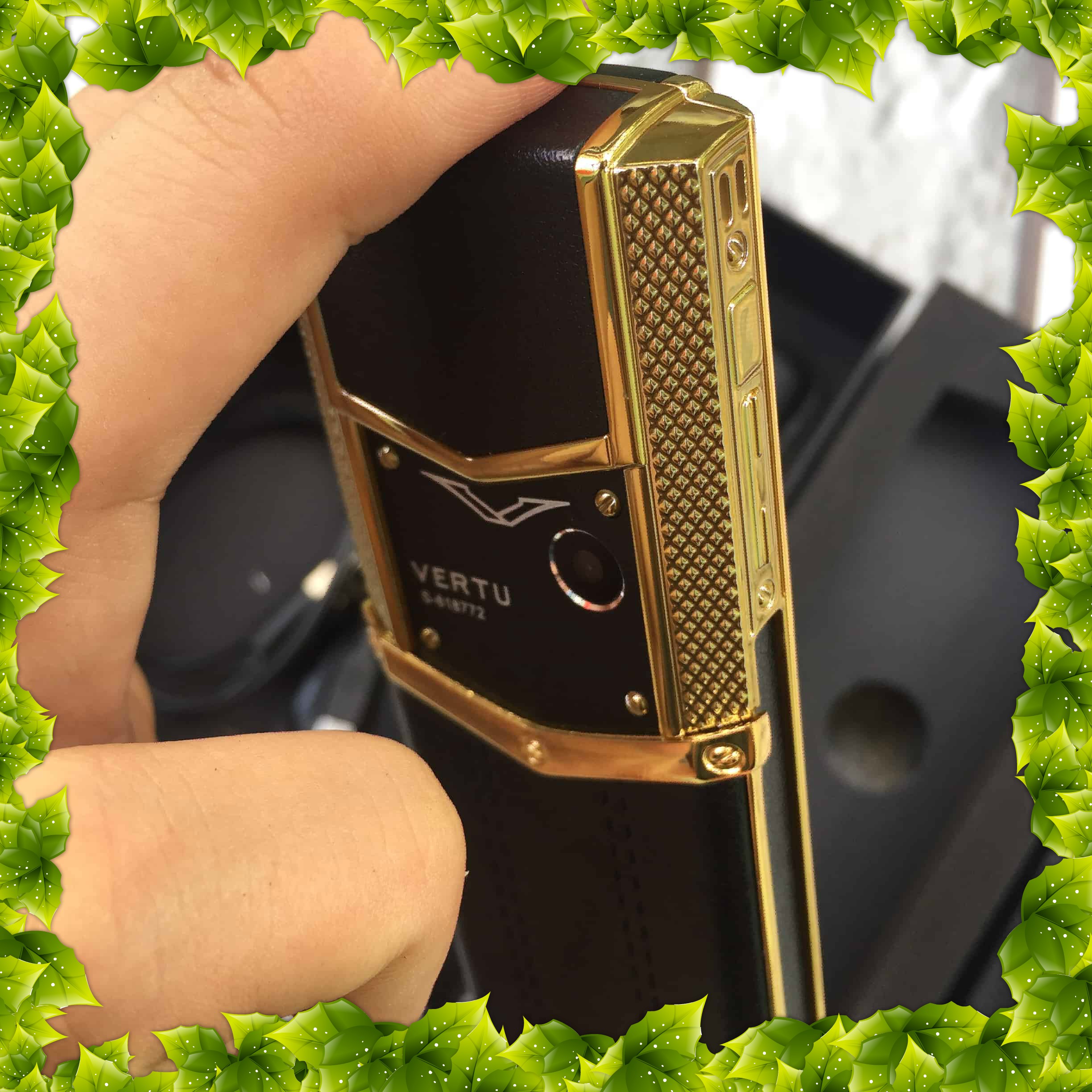 ĐIỆN THOẠI VERTU V9 MÀU VÀNG 2 SÓNG + TẶNG BAO DA