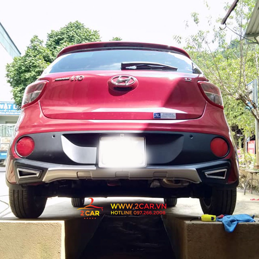 Lip chia pô, lippo, ốp pô, líp pô xe hyundai i10 đời 2017- 2018 2019 2020 bản hatchback