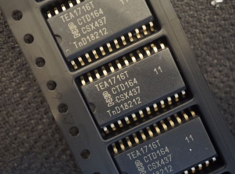 Túi 3pcs ic dao động tea1716t tea1716 ea1716 1716t 1716 sop-24 mới