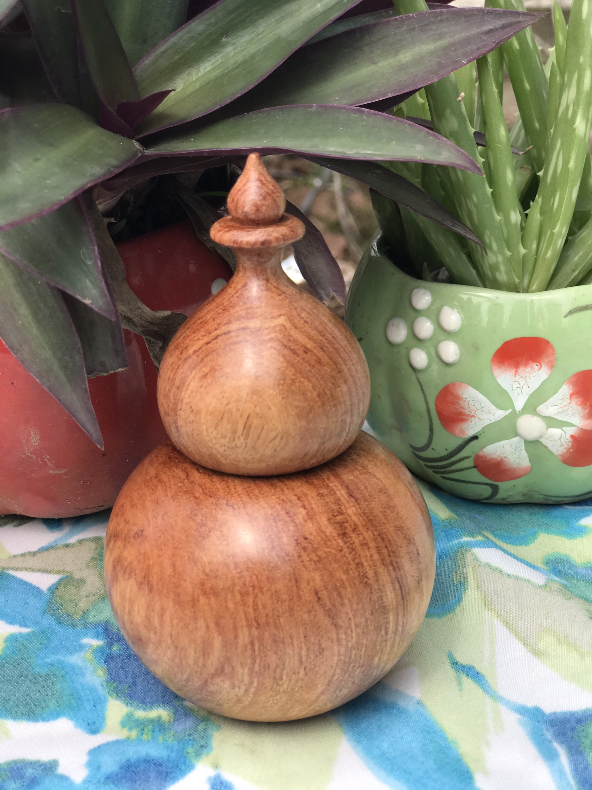 Lọ đựng tăm chế tác theo hình quả hồ lô