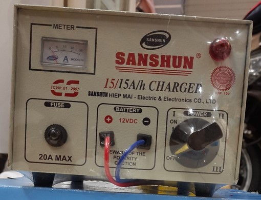 [HCM]Sạc bình ắc quy Sanshun 15Ah điều chỉnh được tốc độ sạc - 3HT( bỏ chế độ 6v)