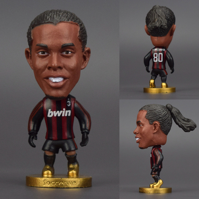 Tượng cầu thủ bóng đá Ronaldinho Clb Acmilan