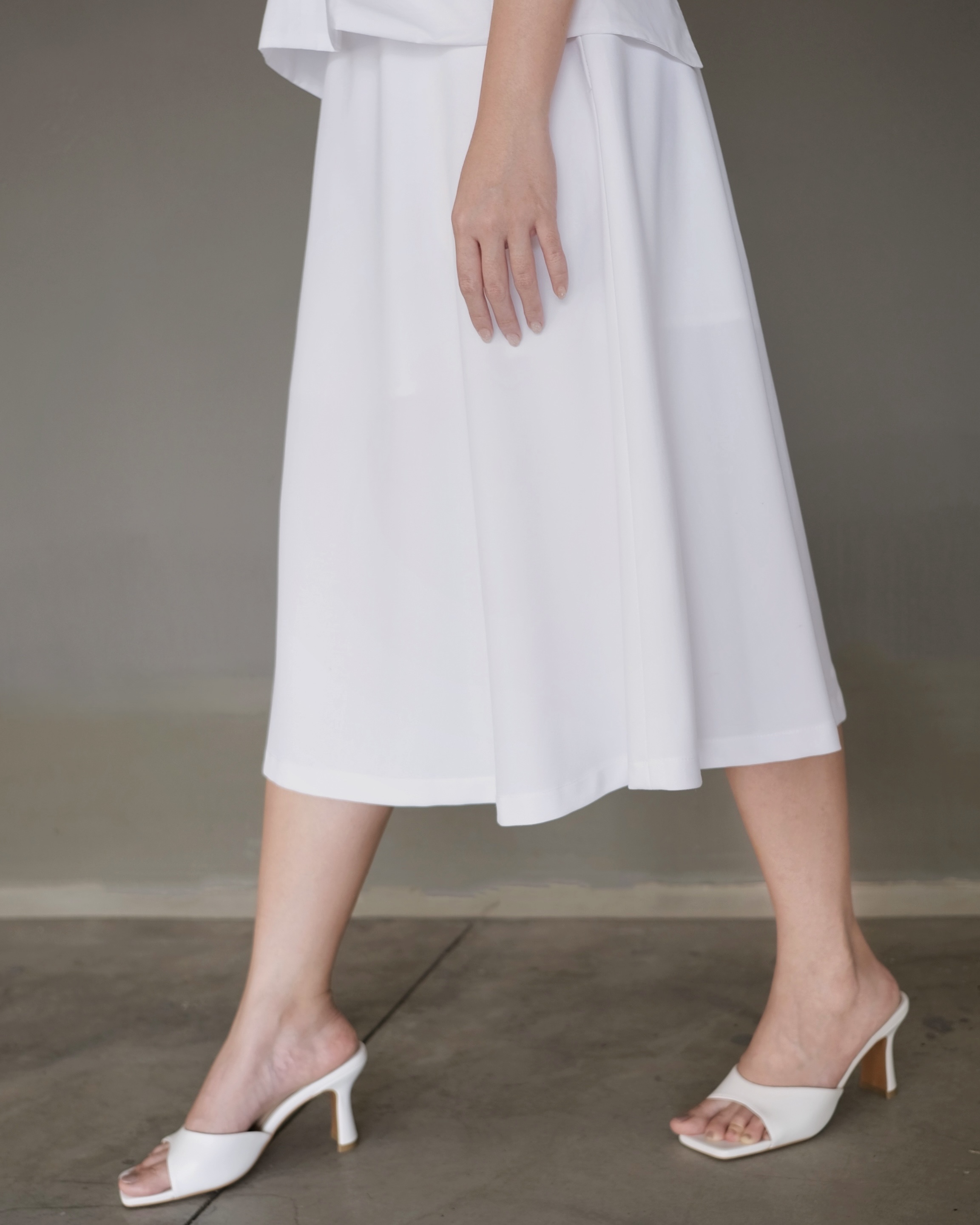  AOEM - LILA'S SKIRT - CHÂN VÁY MIDI CHẤT LIỆU KAKI HÀN 