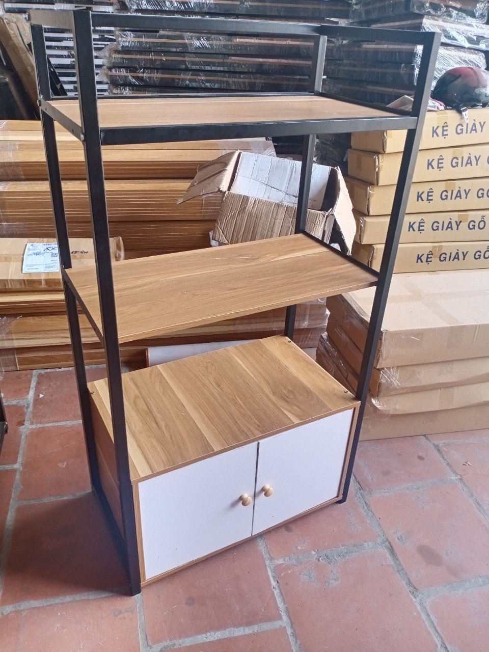 Kệ 4 tầng nhà bếp có ngăn kéo