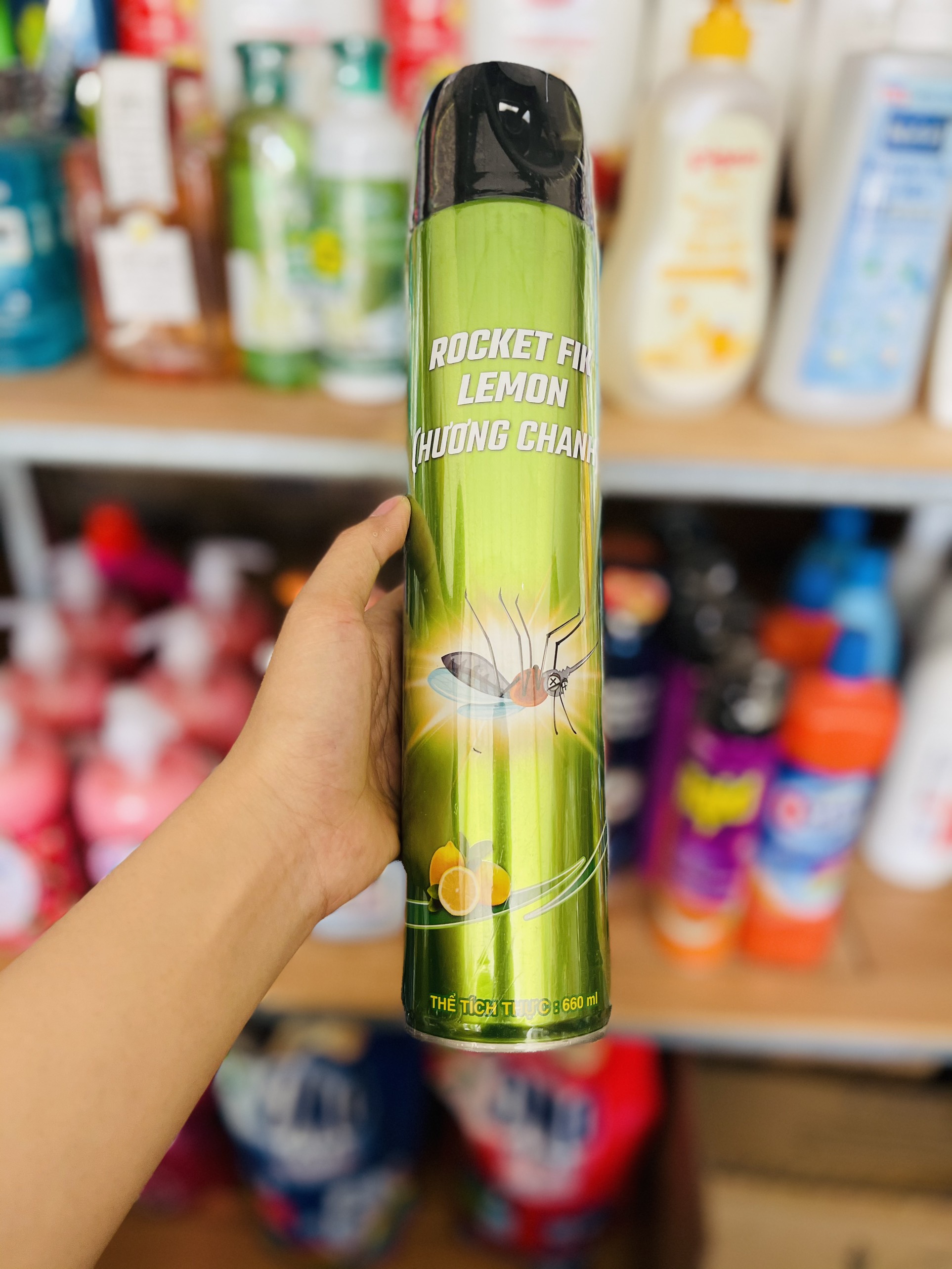 Bình xịt muỗi, diệt côn trùng không mùi Rocket 660ML