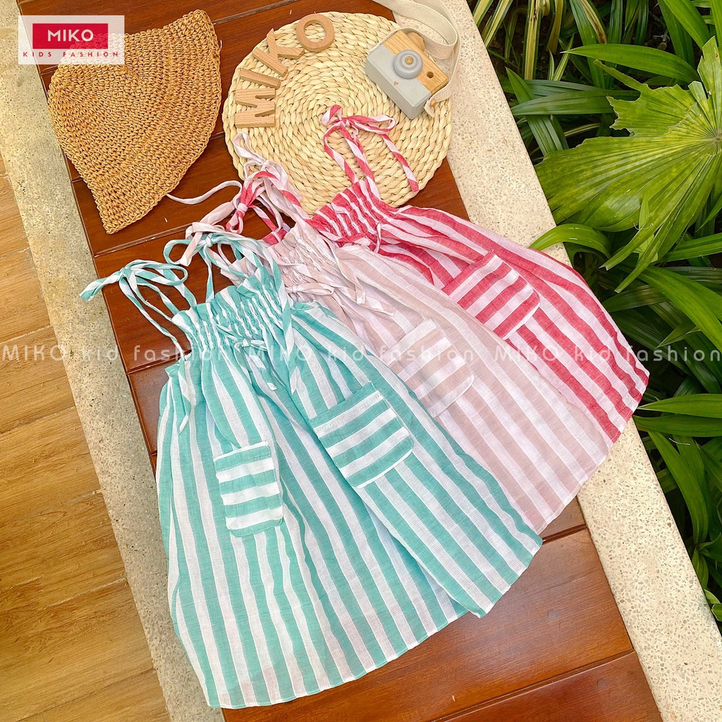 Váy 2 dây bé gái miko sọc đỏ be xanh xô mẫu roxi