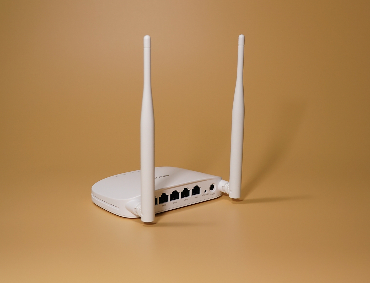 Thiết bị mạng router wifi n302 aptek