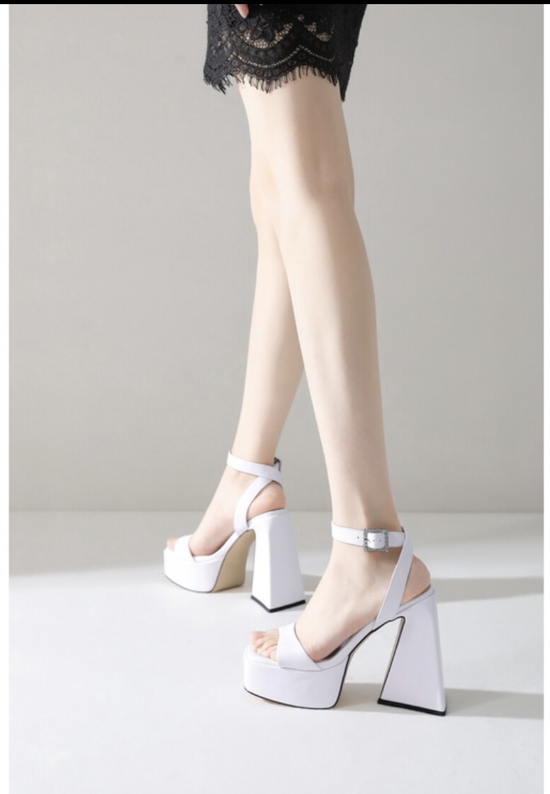 Dép sandal đế đúp tam giác cao 12p siêu đẹp-sang