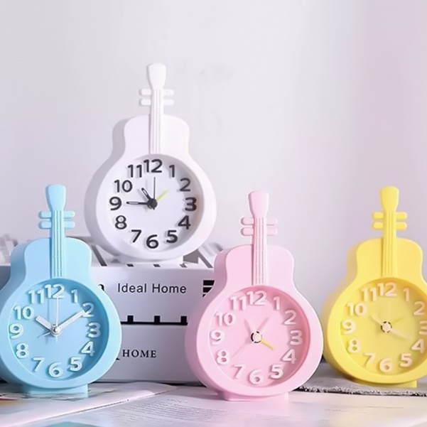 Đồng hồ để bàn hình cây đàn guitar nhiều màu kiêm trang trí