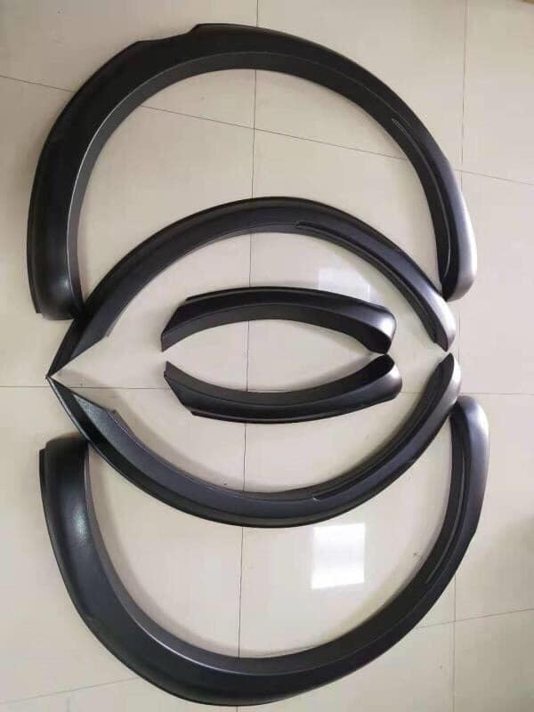 Bộ ốp viền cua lốp Ford Ranger 2016-2020 mẫu nhỏ 3 inch ( Ảnh thật)